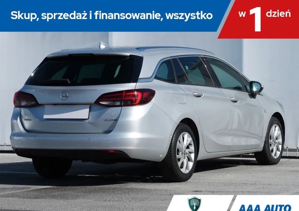 Opel Astra cena 42000 przebieg: 180255, rok produkcji 2017 z Zawadzkie małe 379